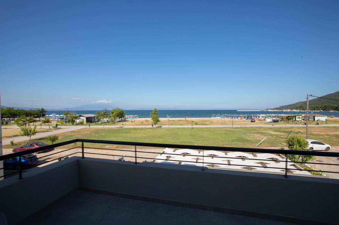 Allonda Seafront Experience Stavros  Extérieur photo